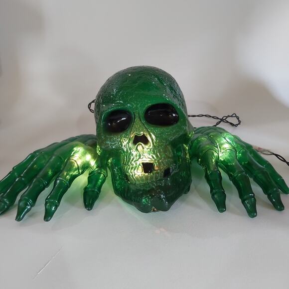 Vtg Halloween Series Lighted Skull & Hands 3 Piece Clear Green Prop‎ Set Tested - Picture 1 of 5